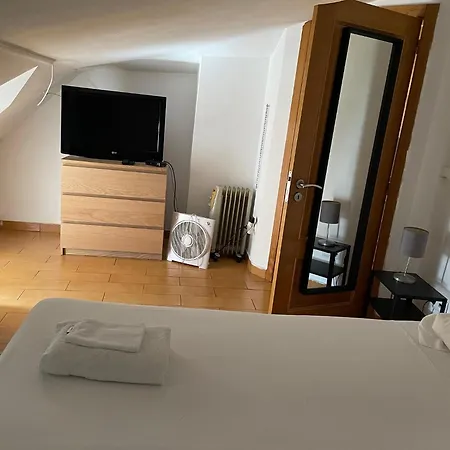 Vissaium Rooms- Checkin Ate As 20h *